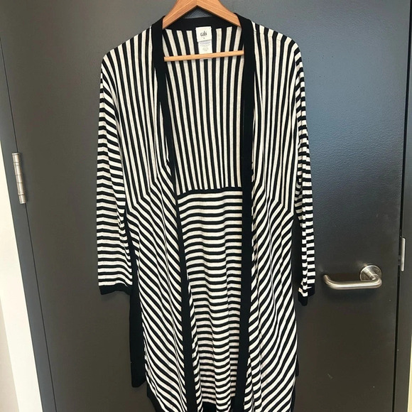 CAbi long open  cardigan Sz.S fits larger measurements Inc. excellent condition - Picture 3 of 12